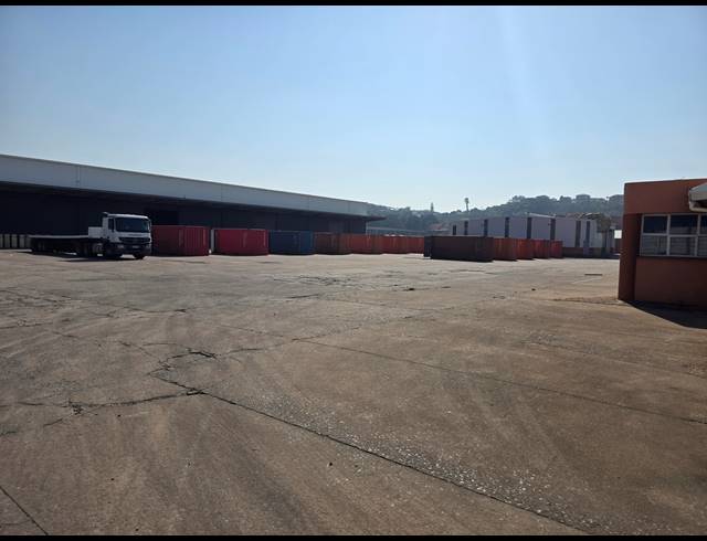 9,000M² INDUSTRIAL YARD FOR SALE IN PROSPECTON INDUSTRIAL